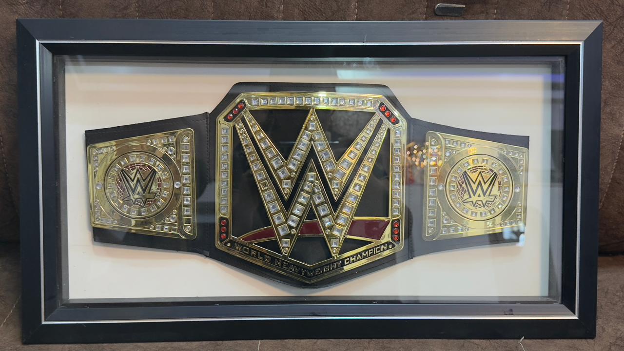 WWE - Replica Belt — front side