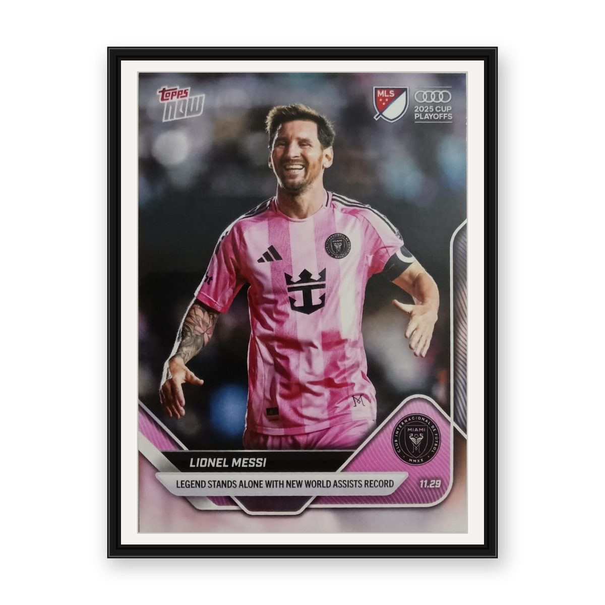 LIONEL MESSI- TOPPS NOW CARD - LEGEND STANDS — front side